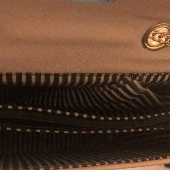 Cute light Pink Vintage purse - Picture 6 of 10